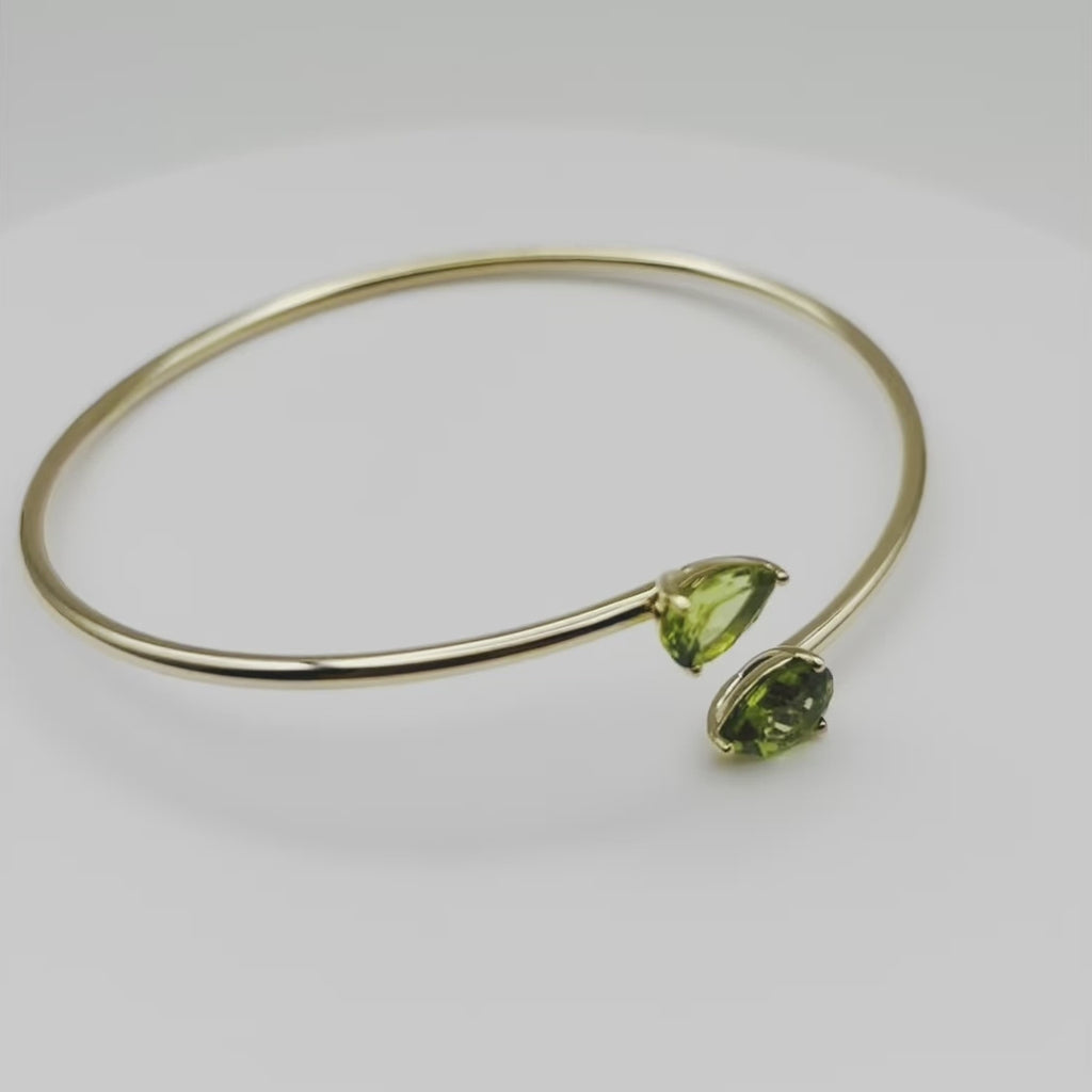 Ophelisse Solid 10k Yellow Gold Pear Natural Peridot Cuff